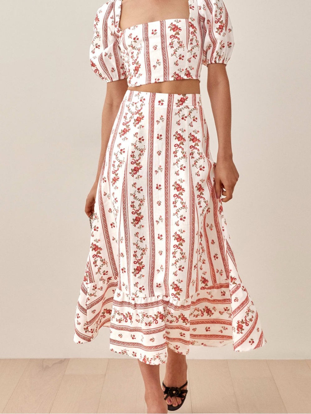 Reformation Midi Skirt with red floral print 🌹